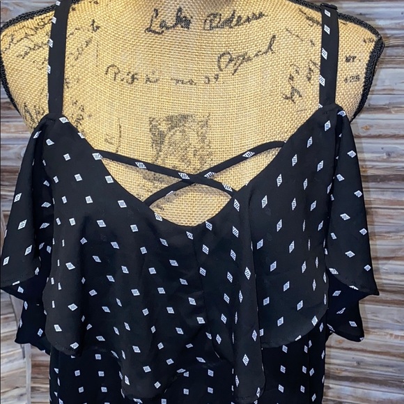 Torrid Blouse.         M703 - Picture 2 of 7